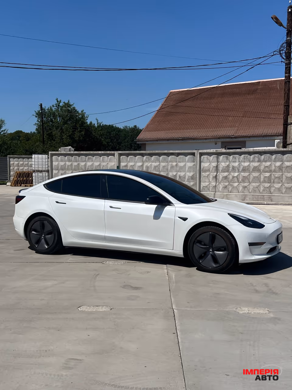 Tesla Model 3 - фото 10