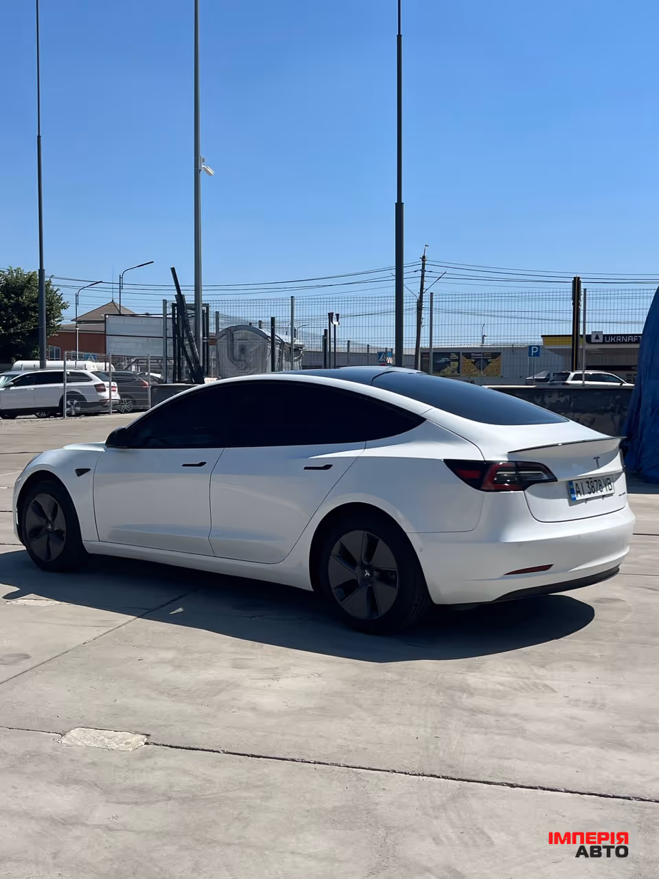 Tesla Model 3 - фото 18