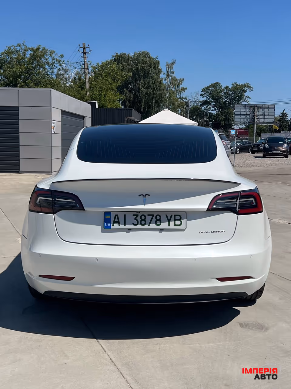 Tesla Model 3 - фото 15