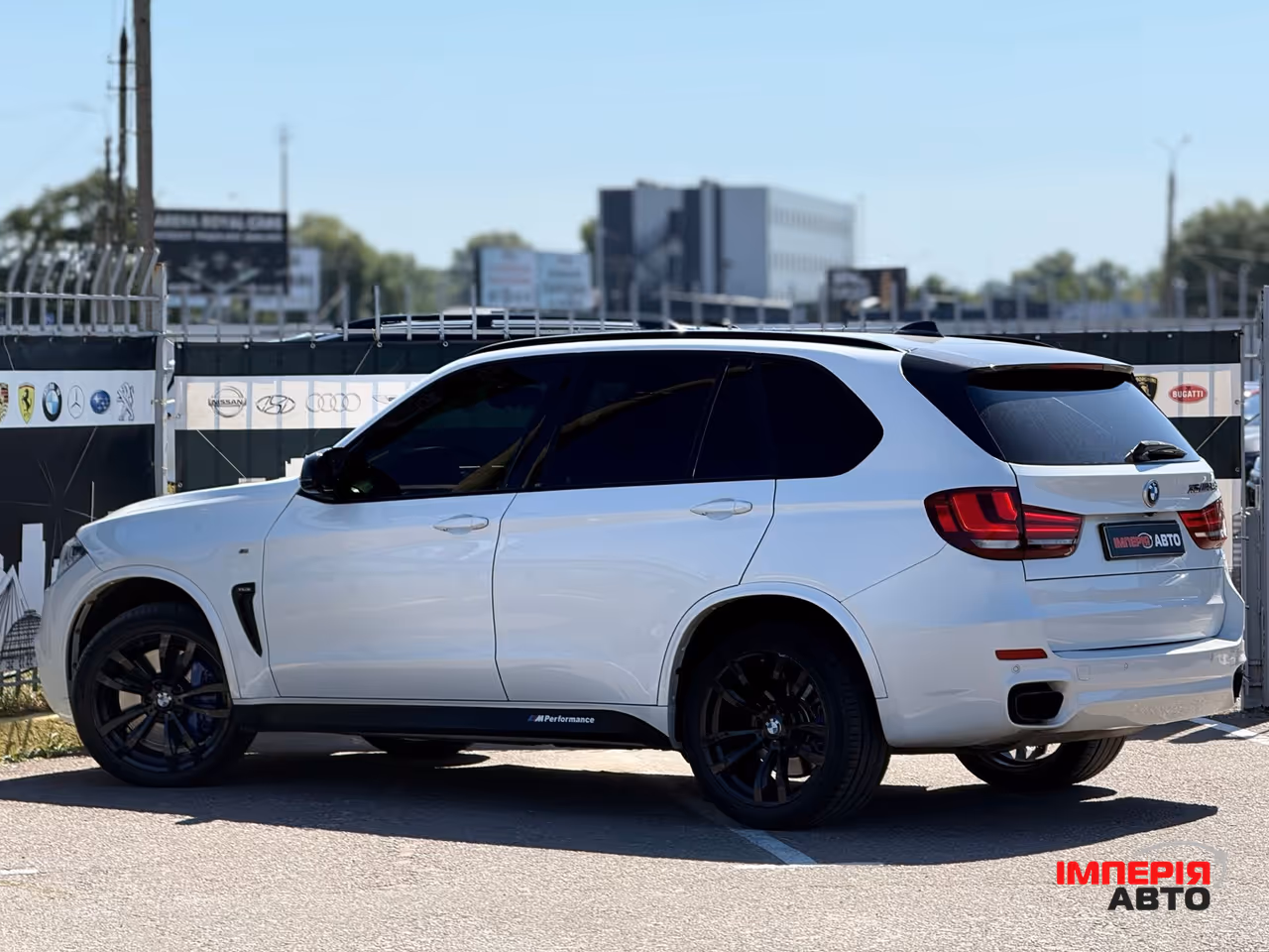 BMW X5 - фото 30
