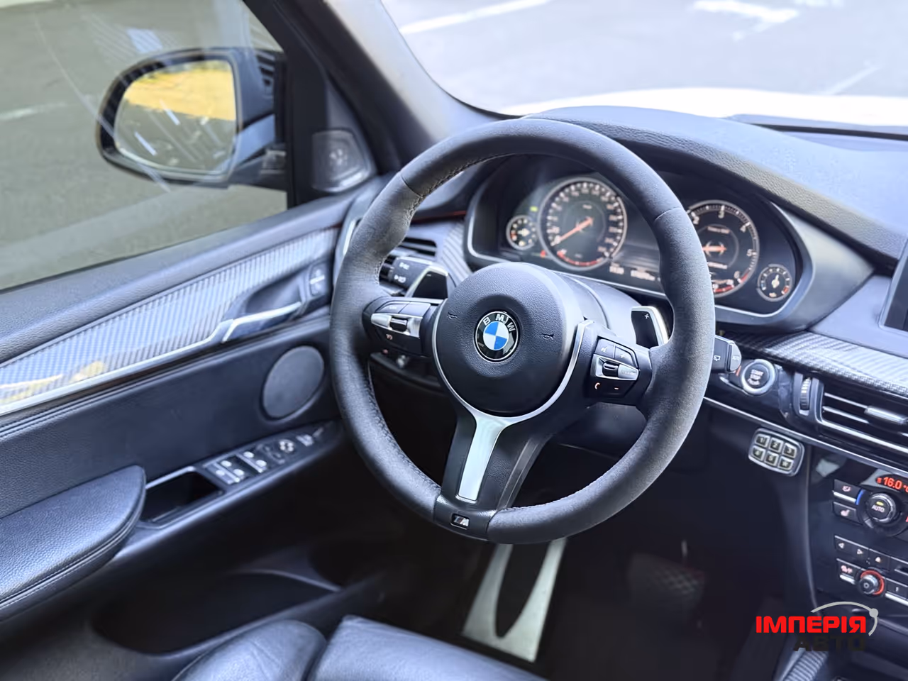 BMW X5 - фото 28
