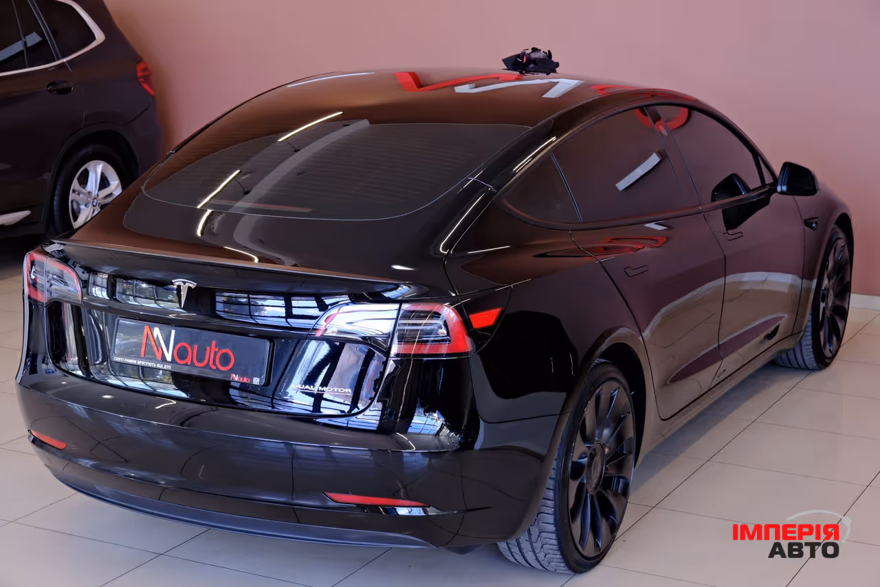 Tesla Model 3 - фото 5
