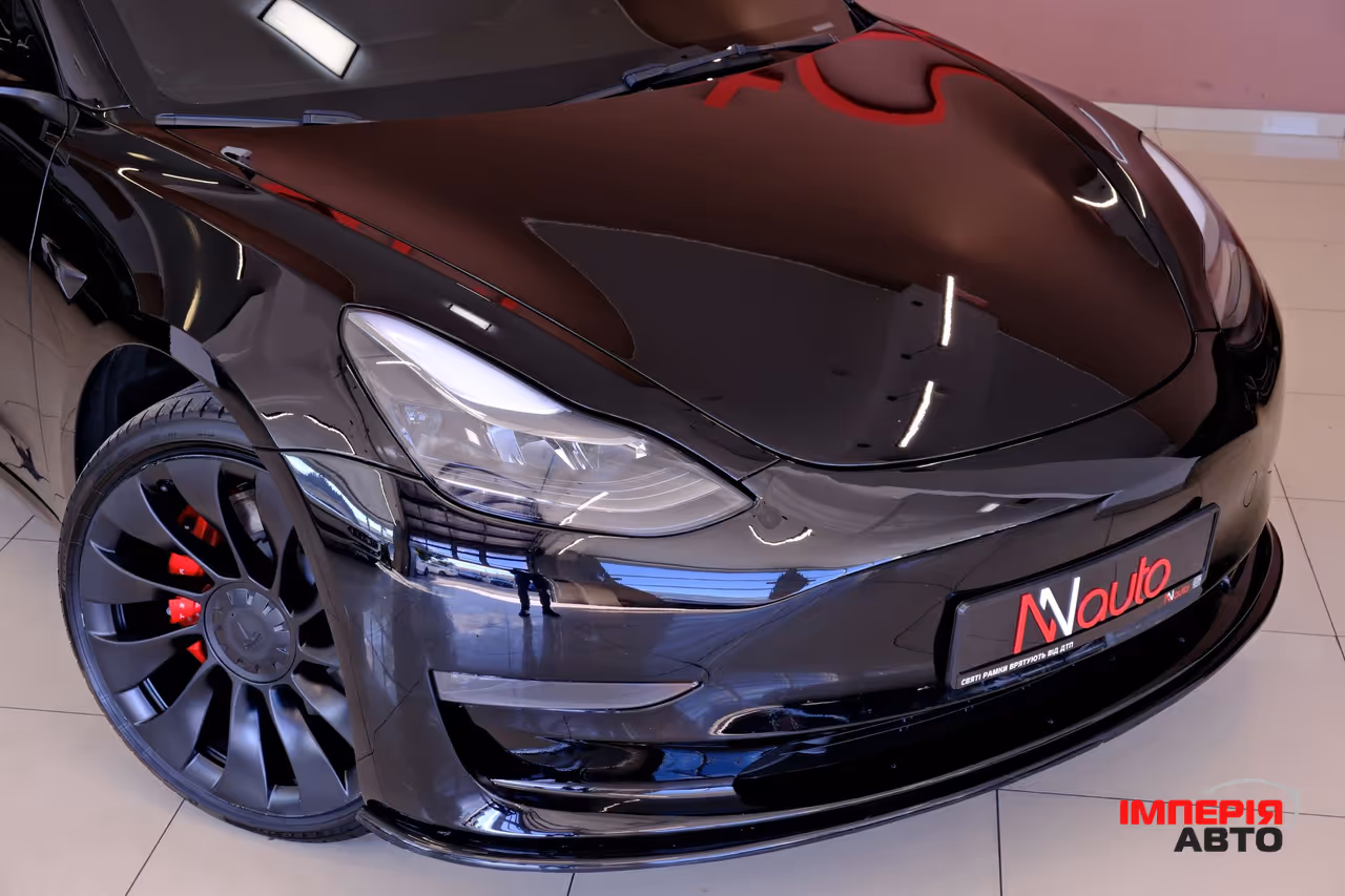 Tesla Model 3 - фото 3