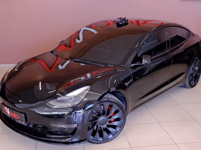 Tesla Model 3 - зображення 2