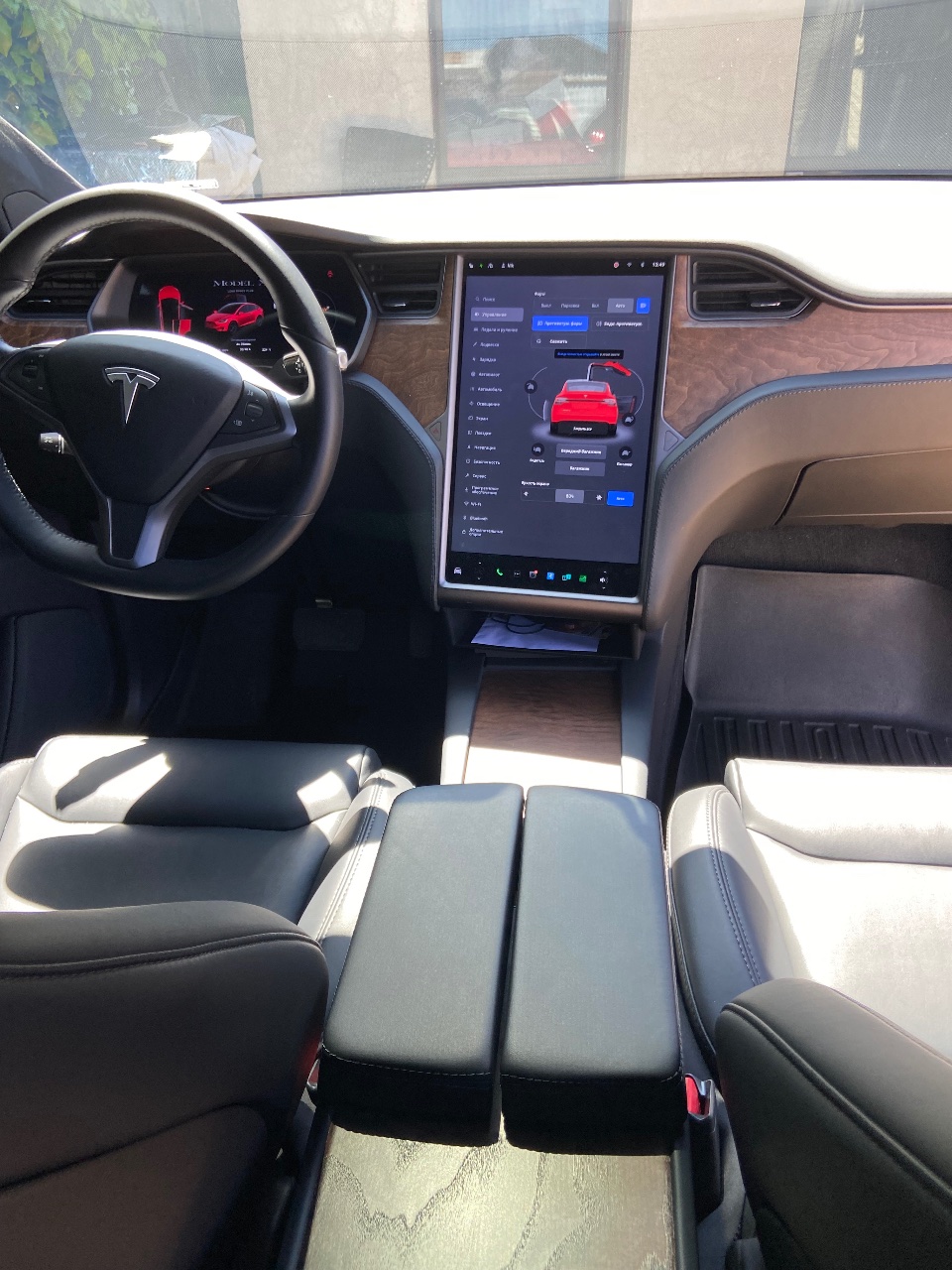 Tesla Model X - фото 9
