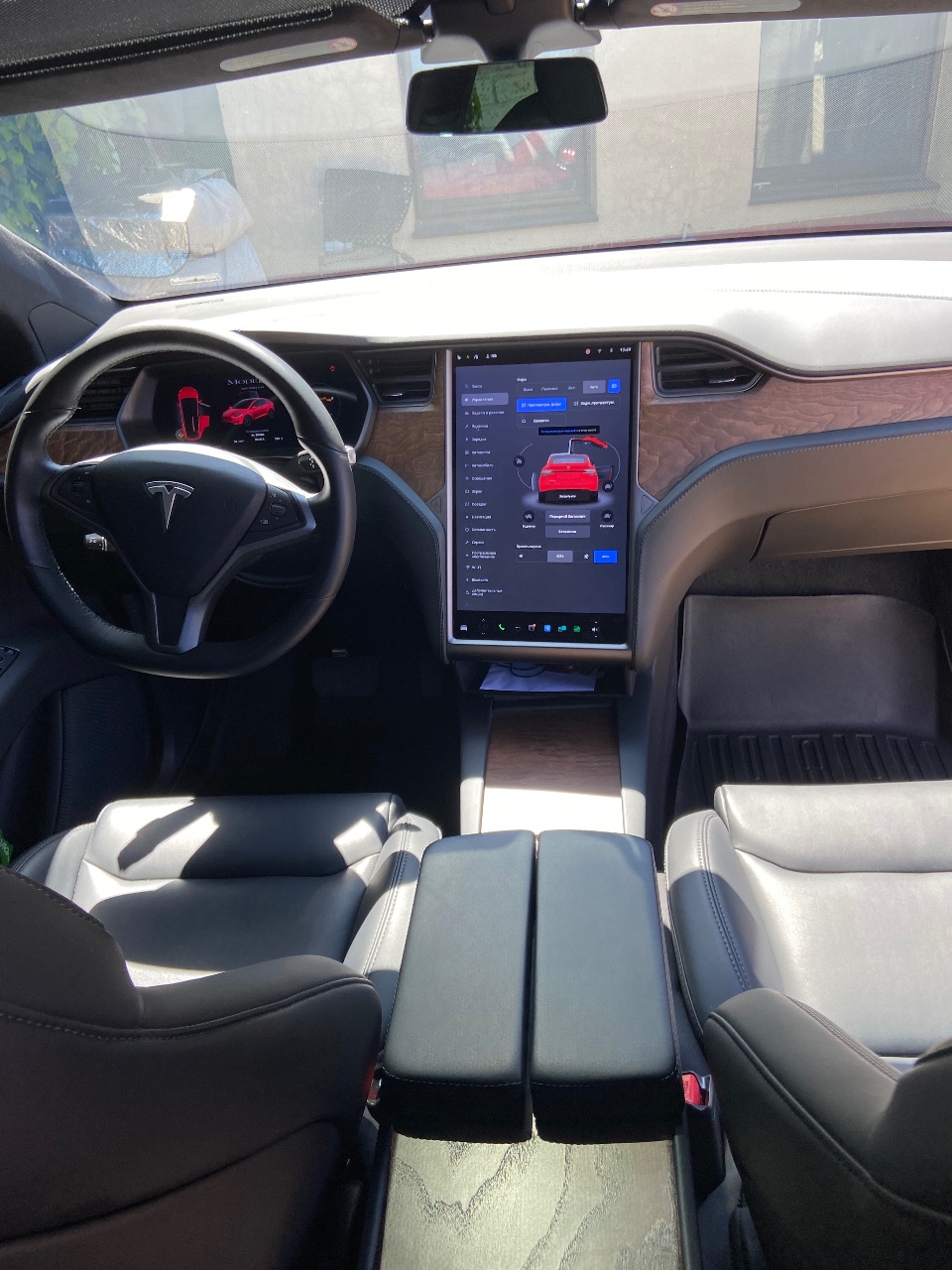 Tesla Model X - фото 15