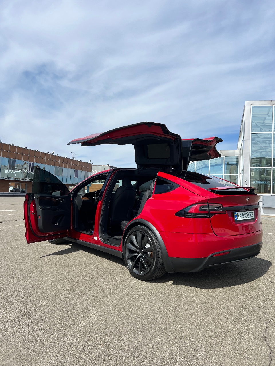 Tesla Model X - фото 6