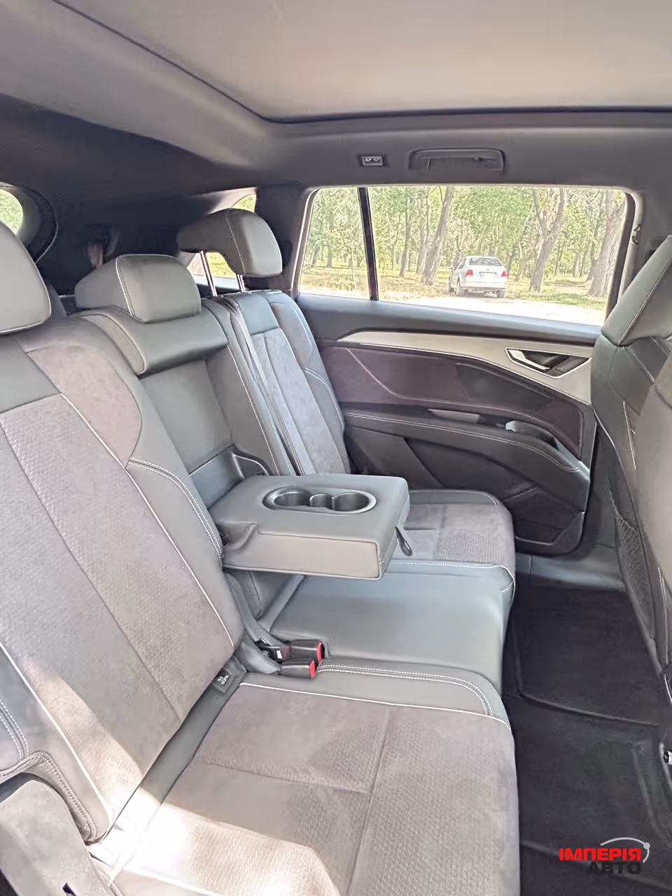Audi Q5 e-tron - фото 14
