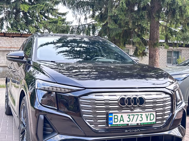 Audi Q5 e-tron - зображення 3