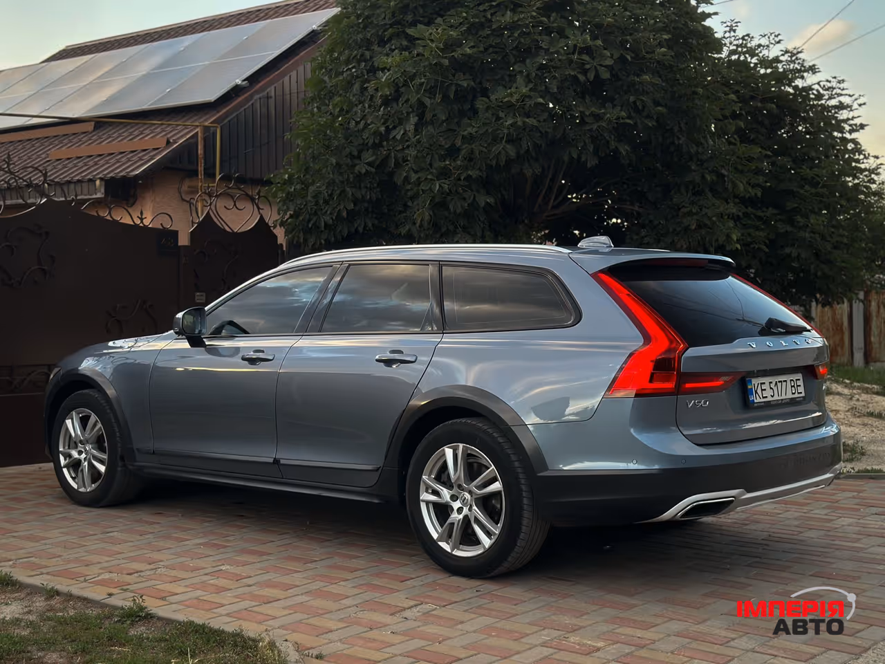 Volvo V90 - фото 7