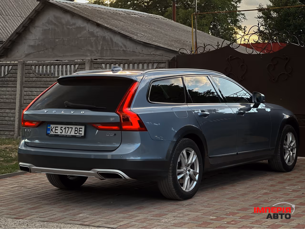 Volvo V90 - фото 9
