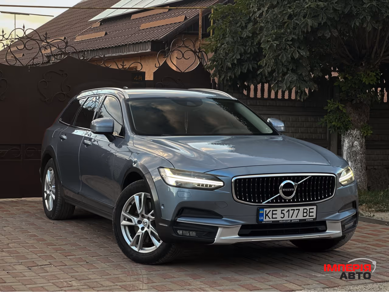 Volvo V90 - фото 4