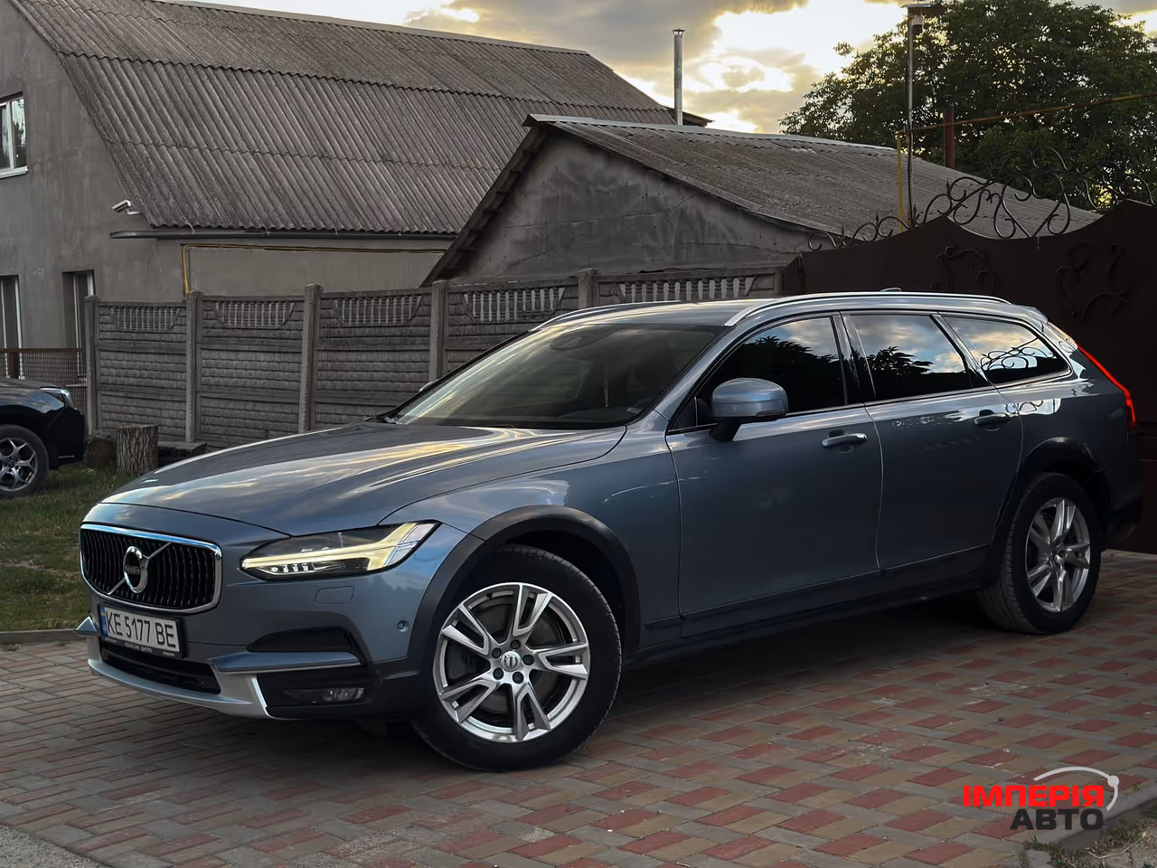 Volvo V90 - фото 3