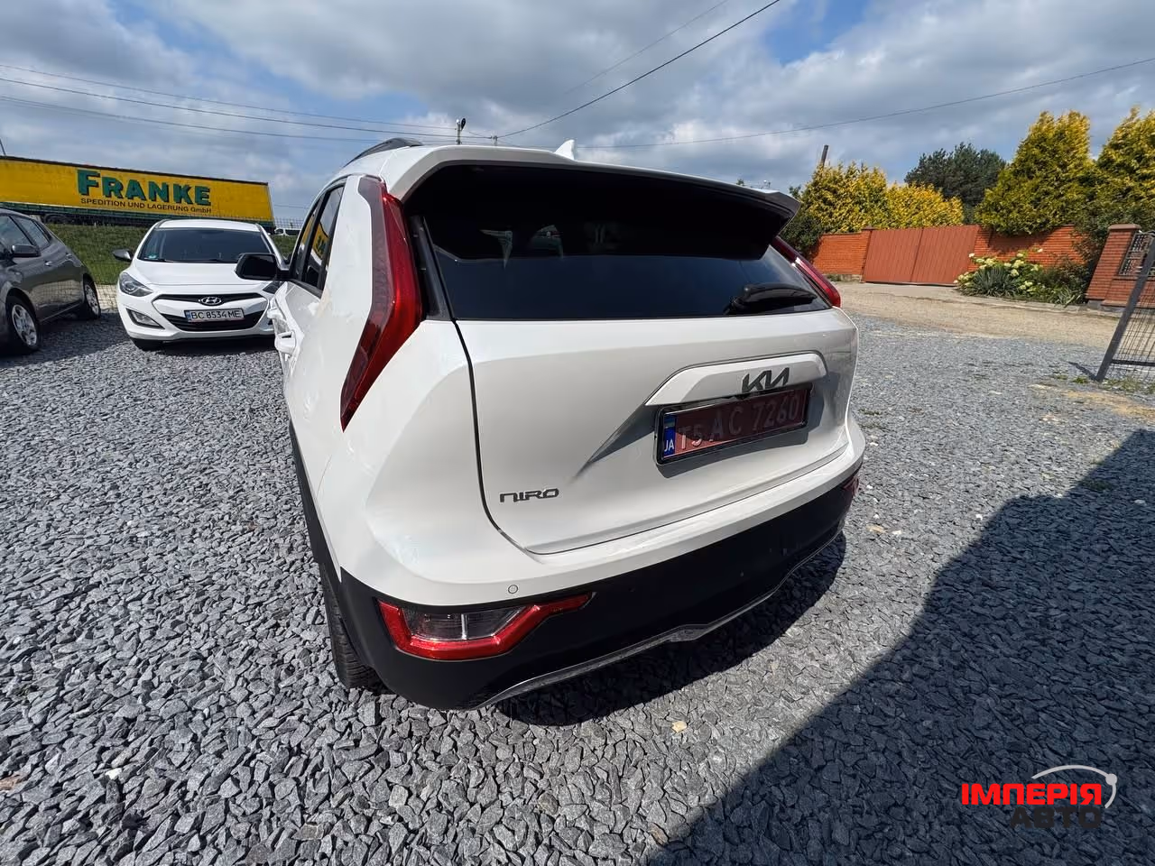 Kia Niro - фото 12