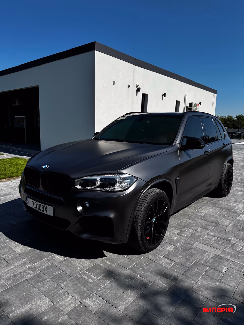 BMW X5 - фото 1