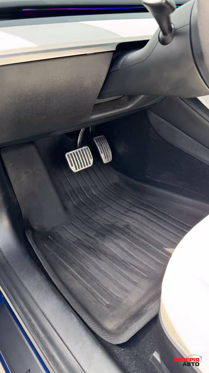 Tesla Model 3 - фото 7