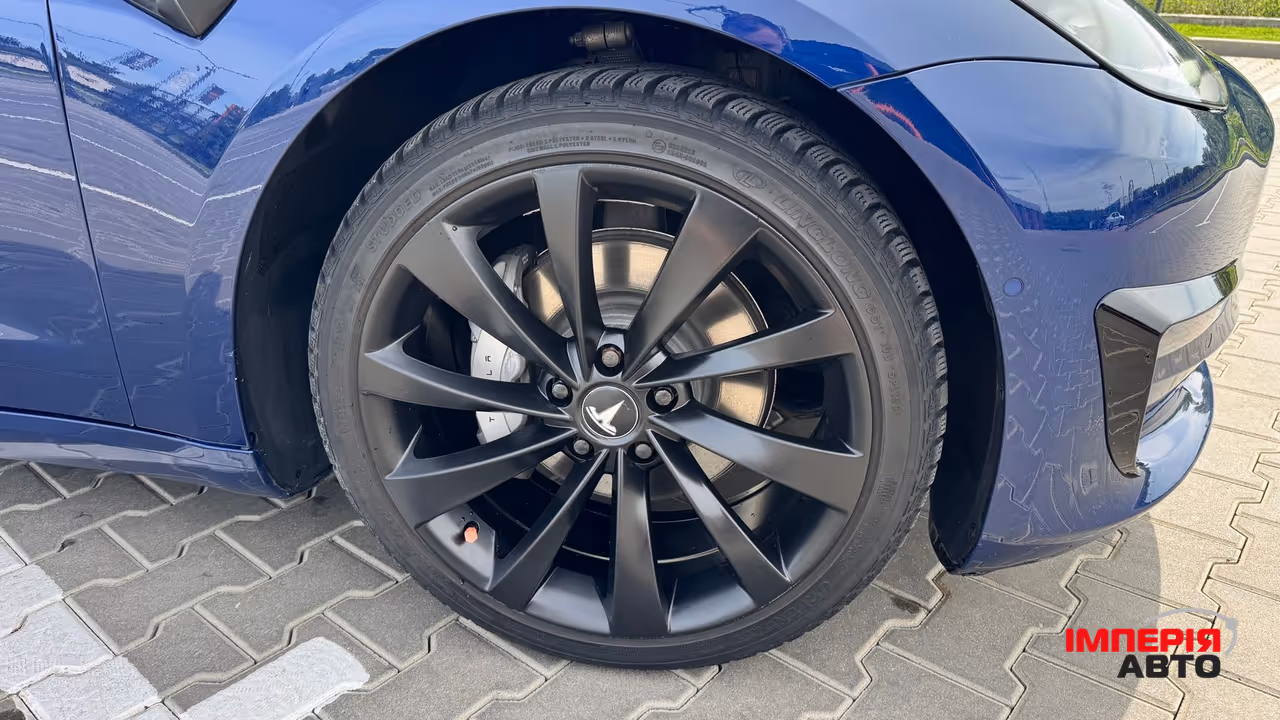 Tesla Model 3 - фото 9