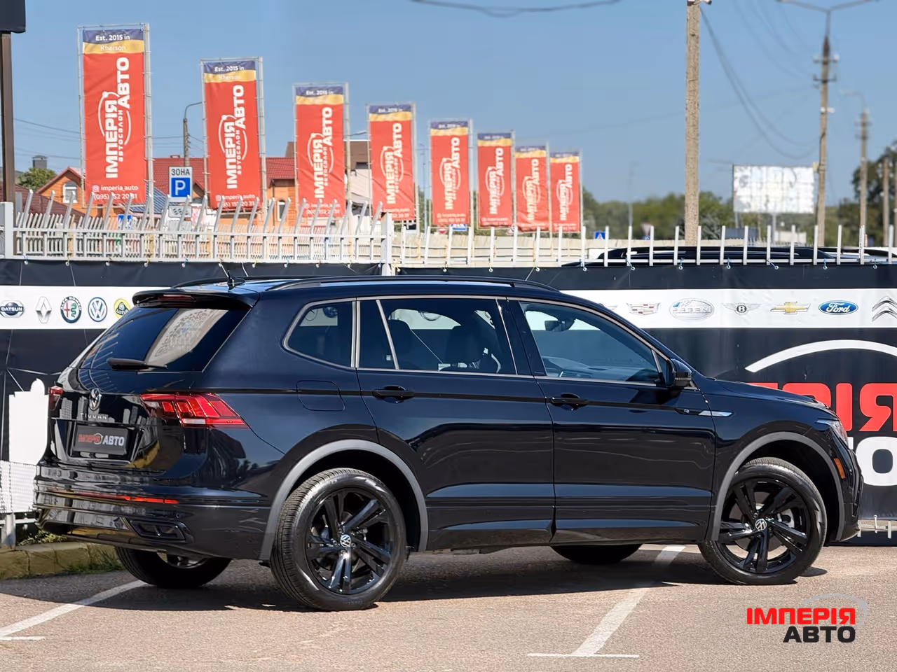 Volkswagen Tiguan - фото 11