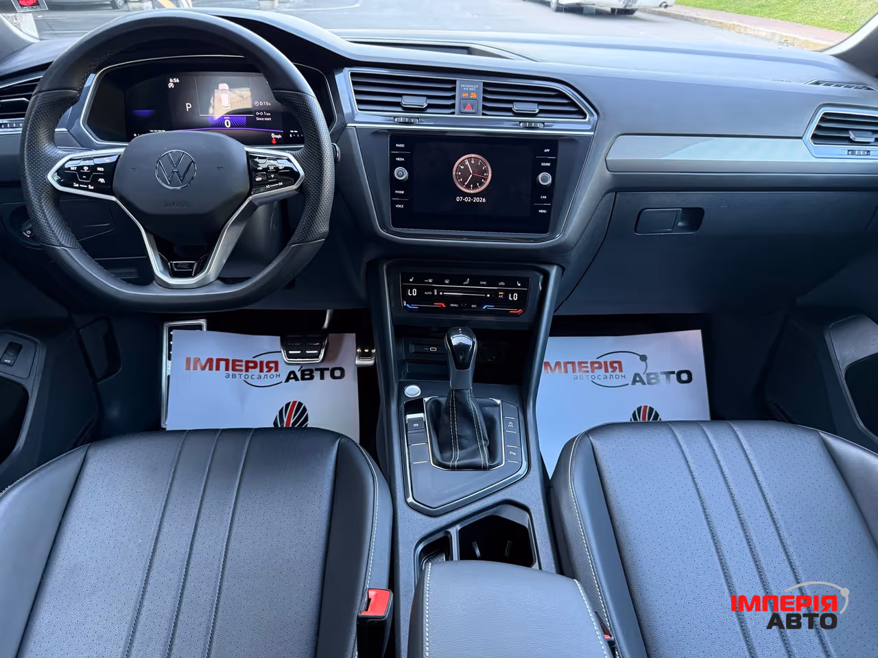 Volkswagen Tiguan - фото 12