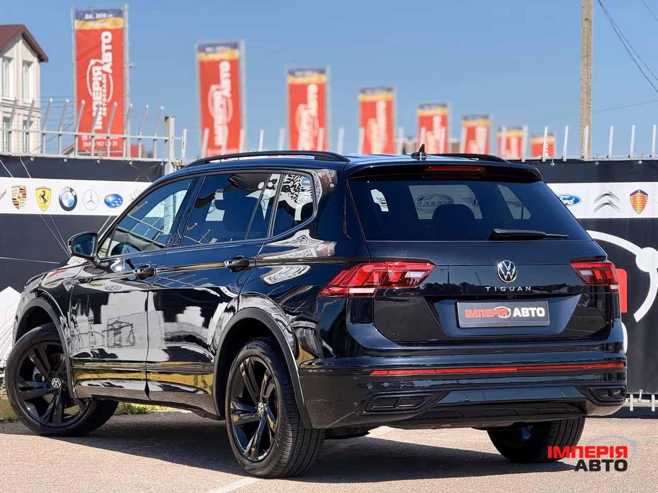 Volkswagen Tiguan - фото 9