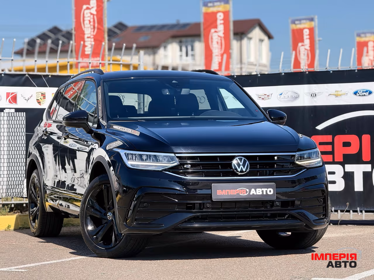Volkswagen Tiguan - фото 5
