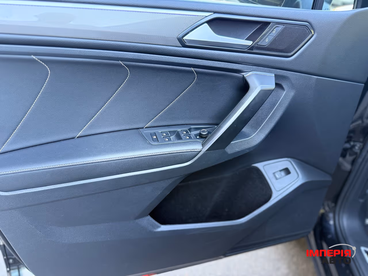 Volkswagen Tiguan - фото 26