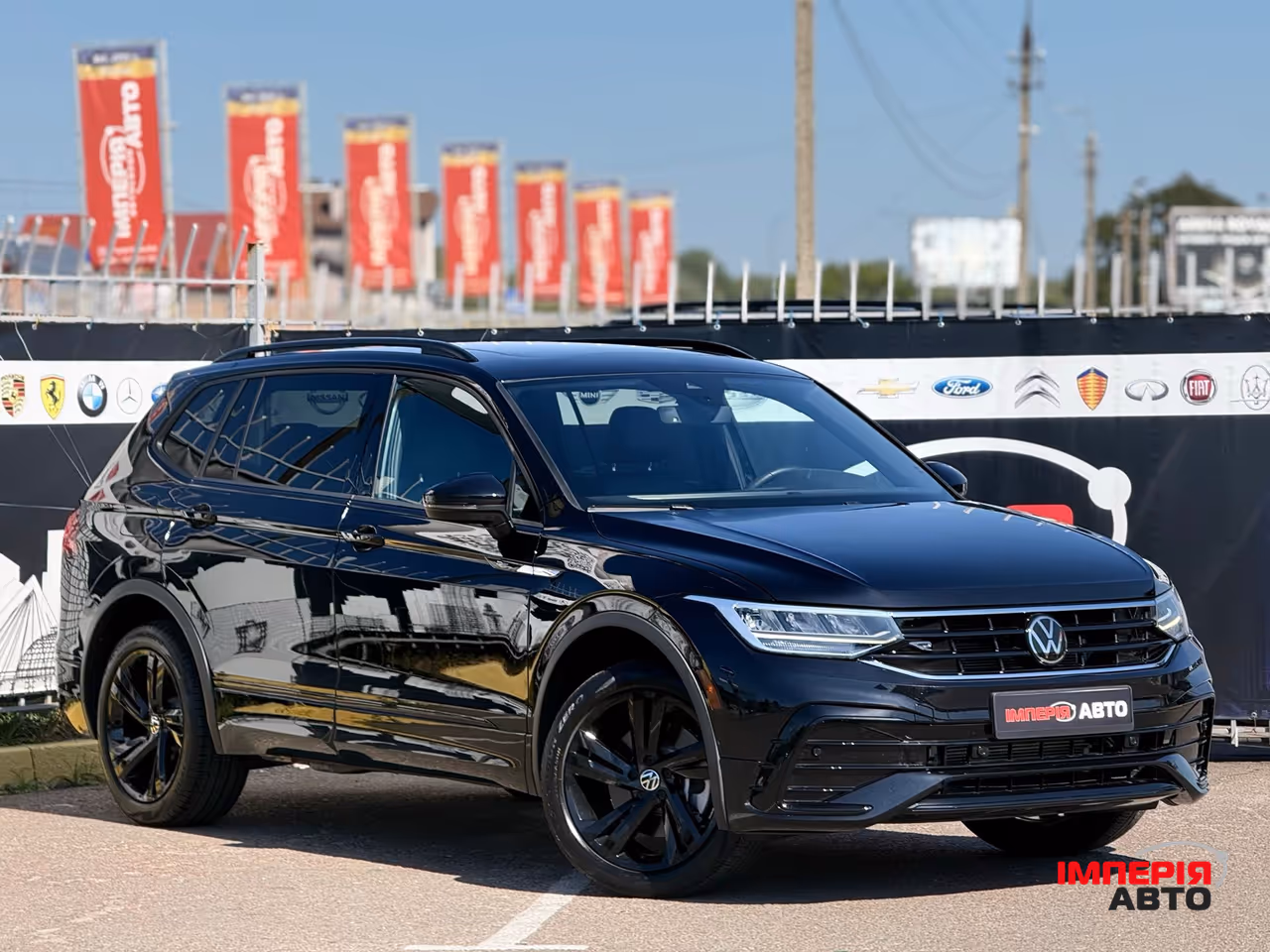 Volkswagen Tiguan - фото 4