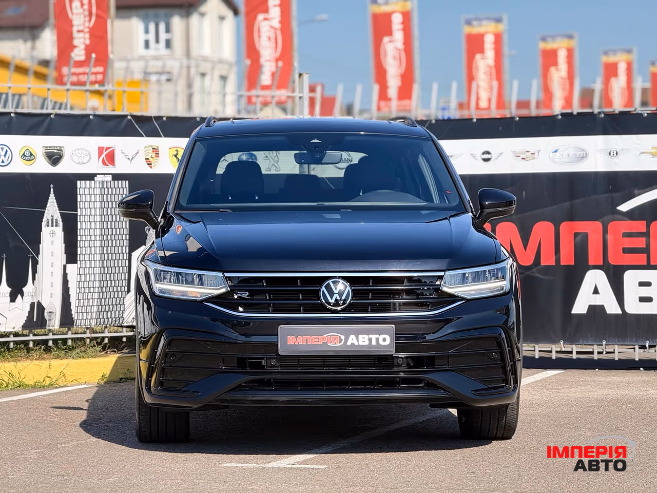 Volkswagen Tiguan - фото 8