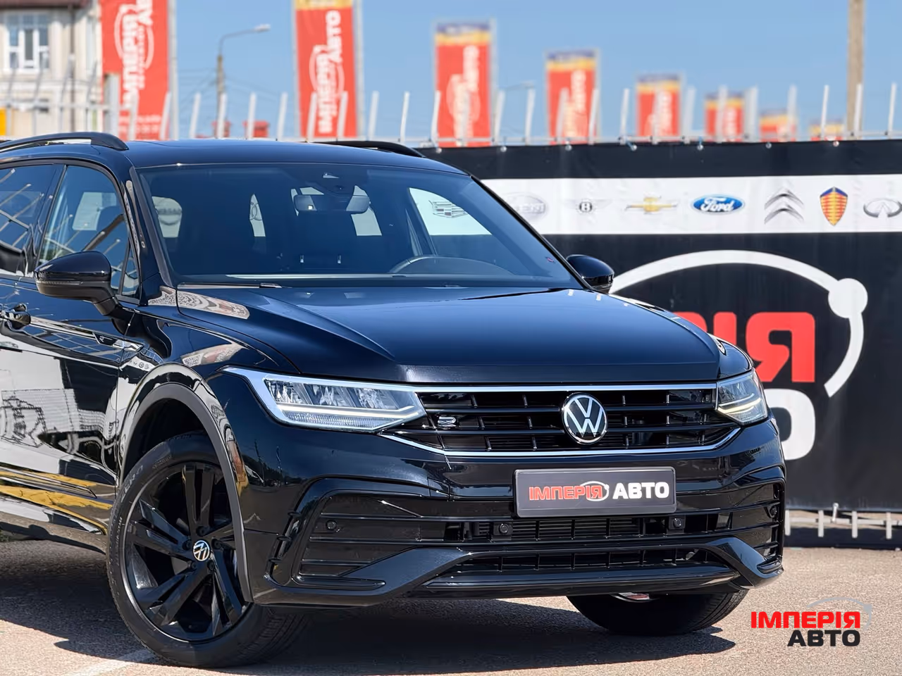 Volkswagen Tiguan - фото 24