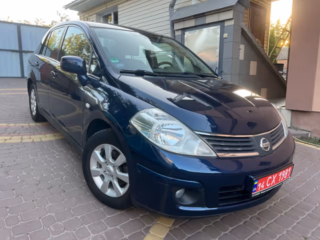 Nissan Tiida - зображення 5