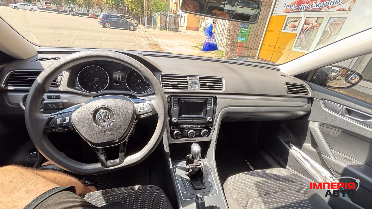 Volkswagen Passat - фото 15