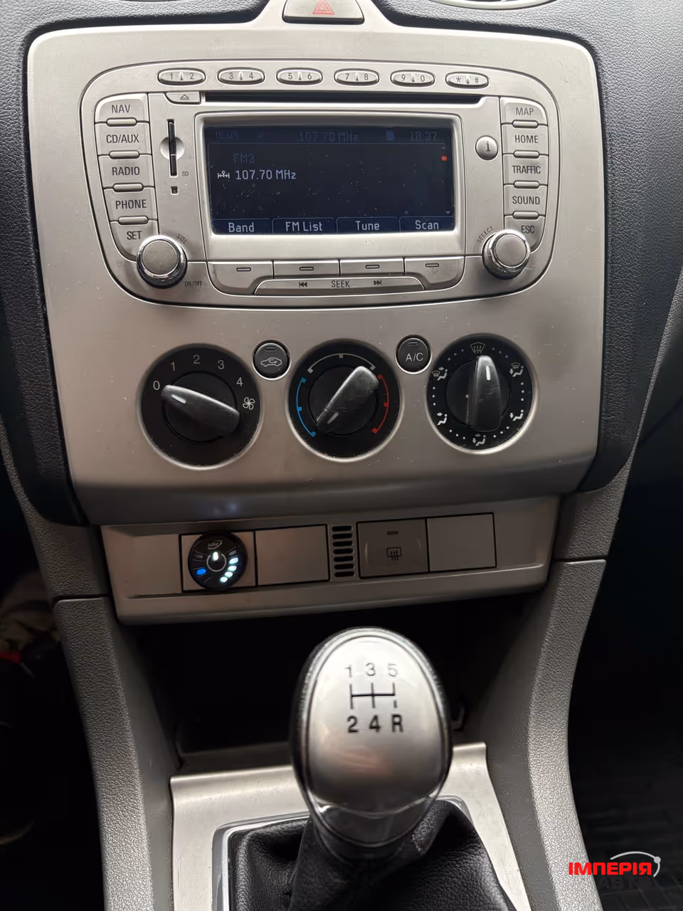 Ford Focus - фото 14