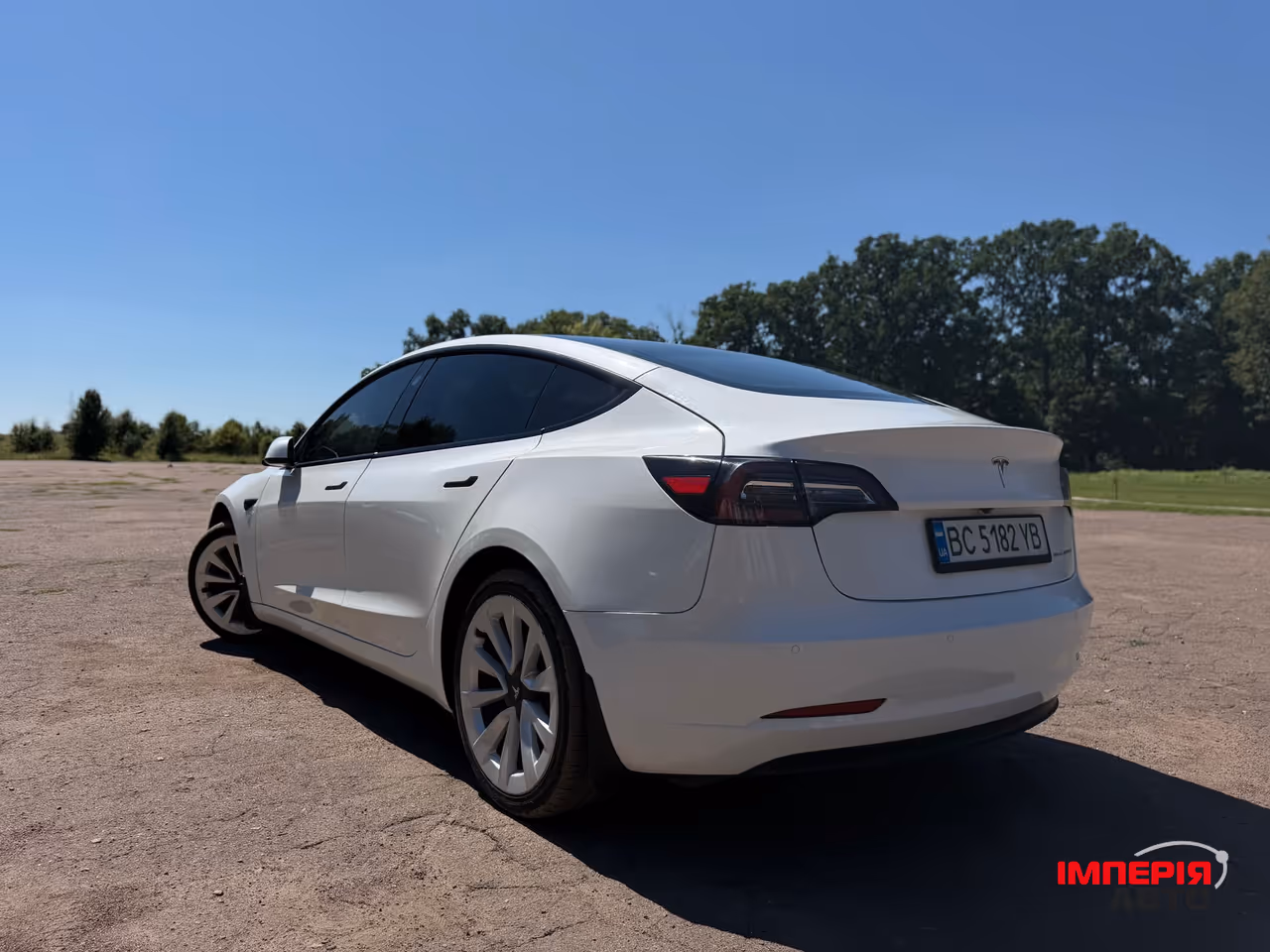 Tesla Model 3 - фото 6