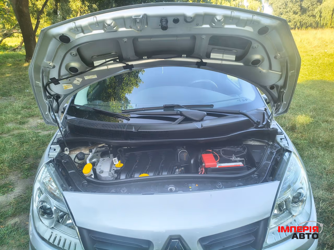 Renault Scenic - фото 17