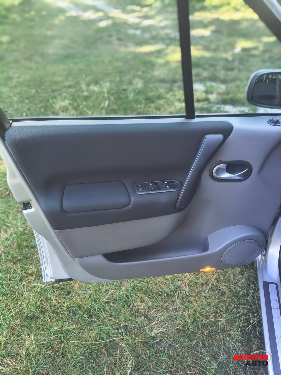 Renault Scenic - фото 32
