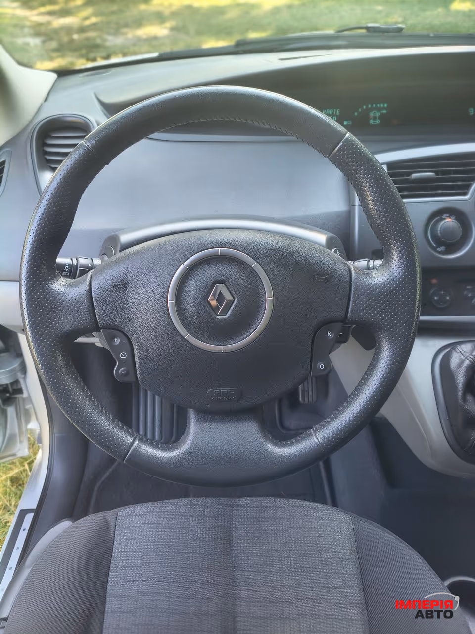 Renault Scenic - фото 28