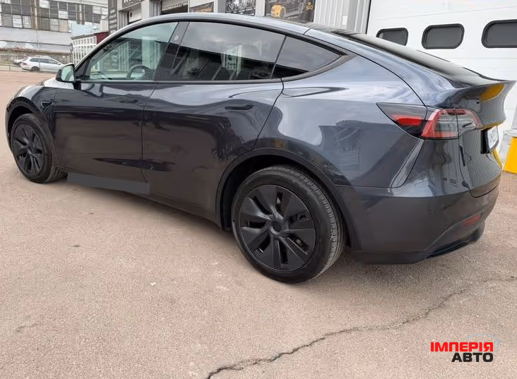 Tesla Model Y - фото 2