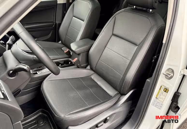 Volkswagen Tiguan - фото 9