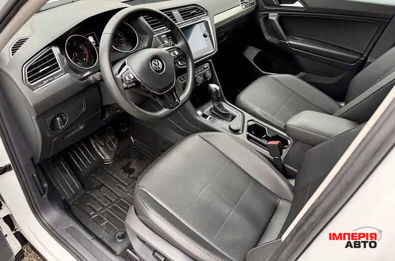 Volkswagen Tiguan - фото 7