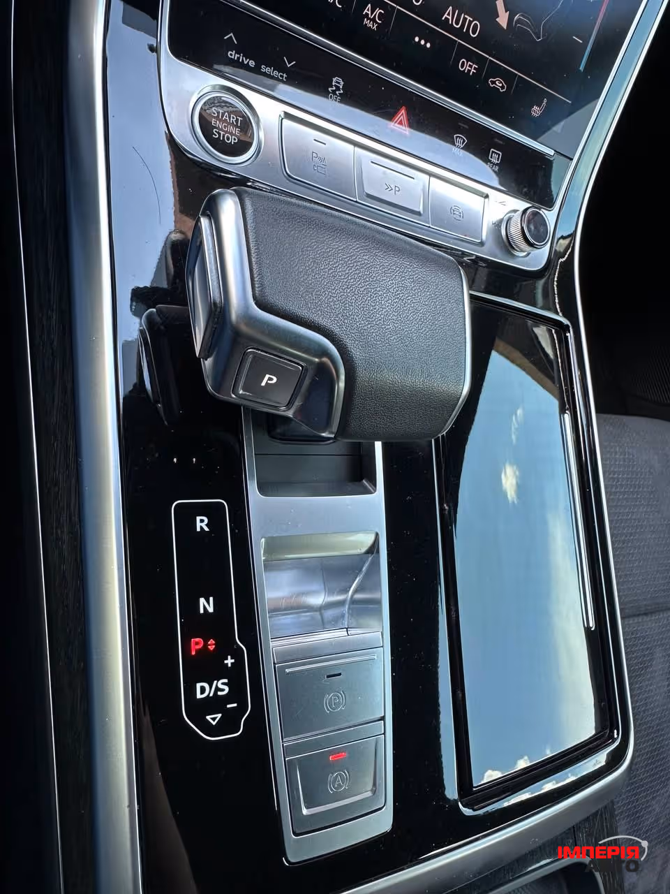 Audi Q8 - фото 39
