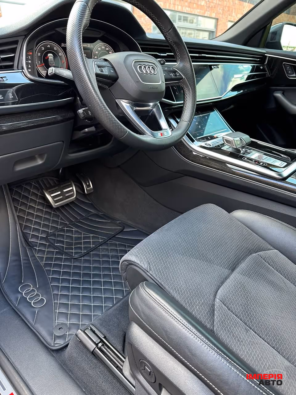 Audi Q8 - фото 9