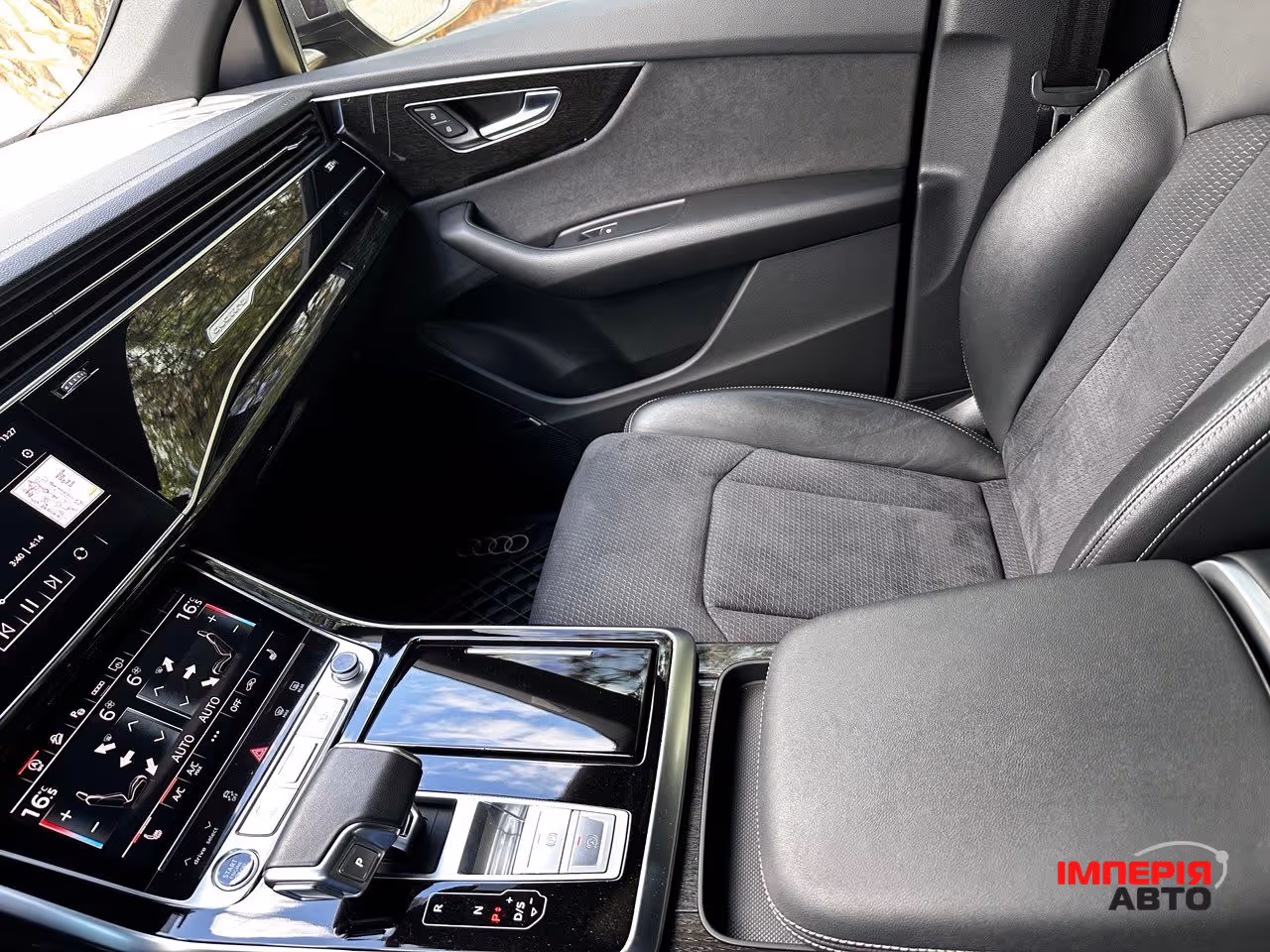 Audi Q8 - фото 51