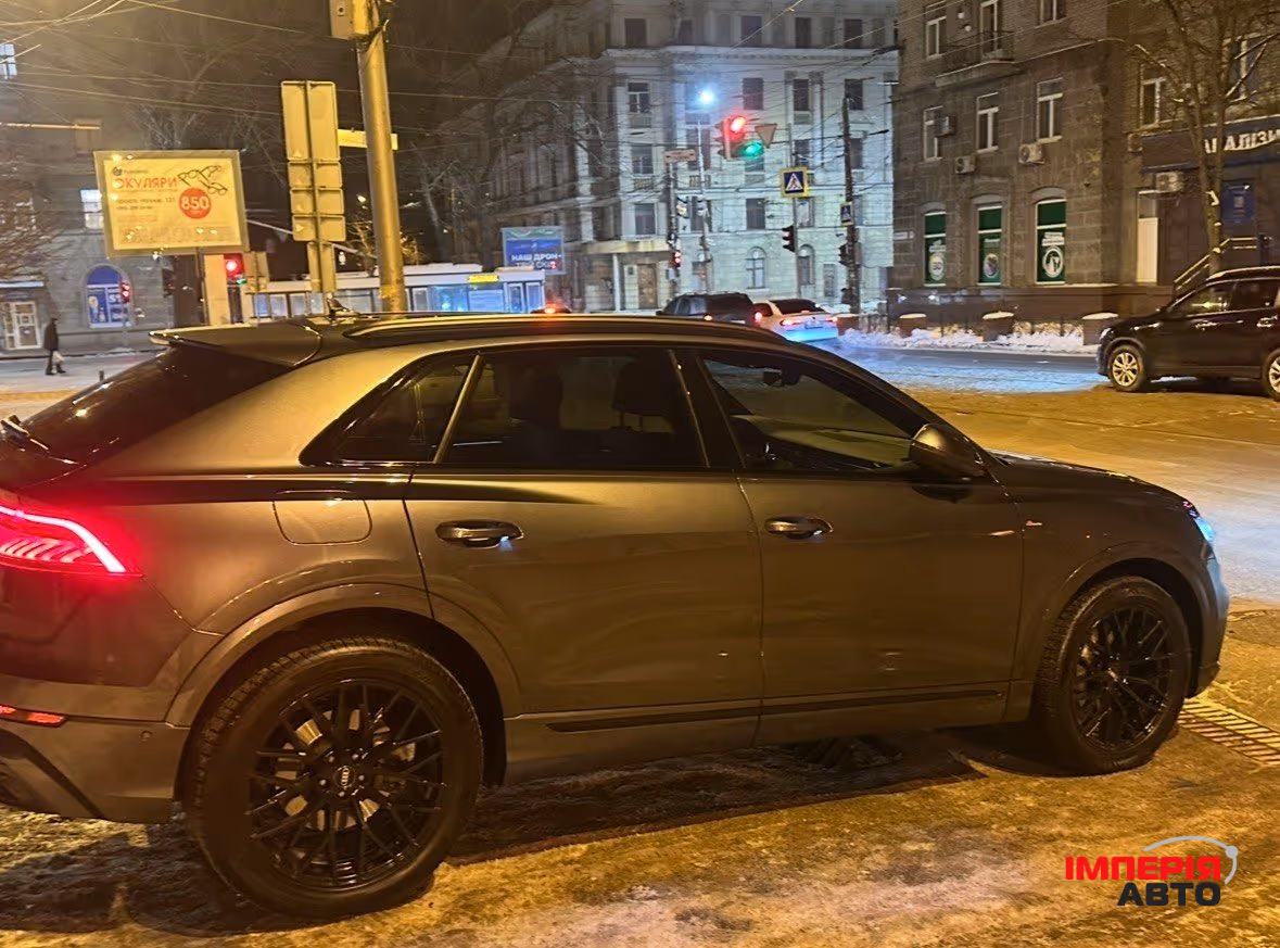 Audi Q8 - фото 3
