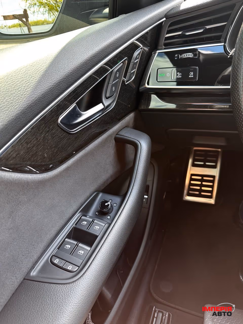 Audi Q8 - фото 52