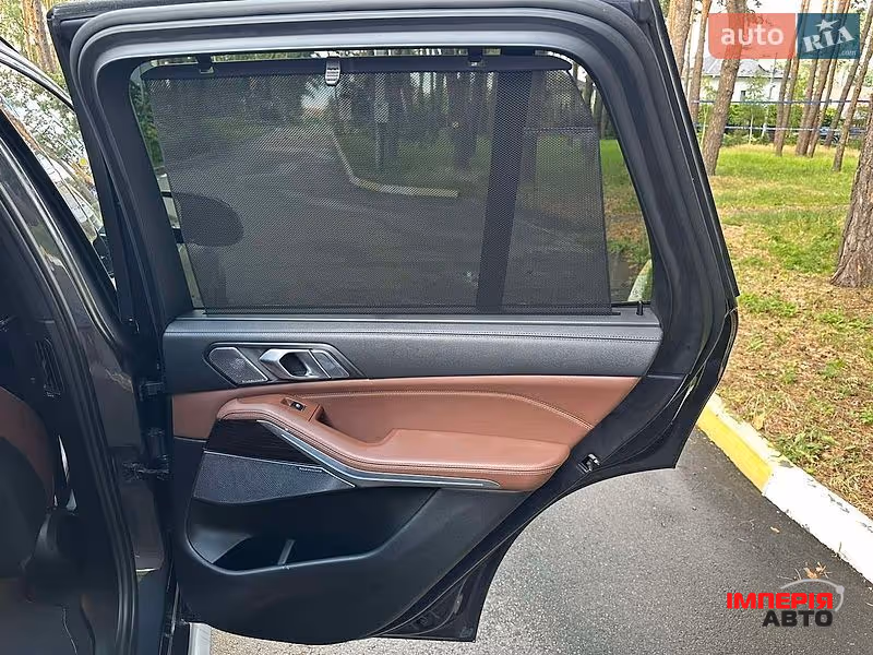 BMW X5 - фото 9