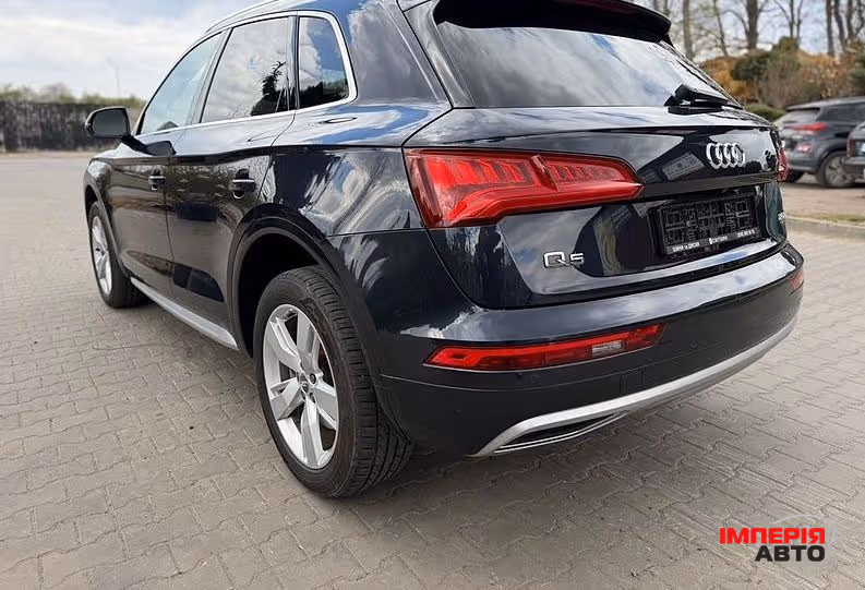 Audi Q5 - фото 7