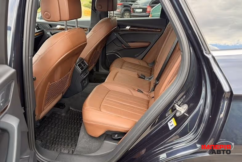 Audi Q5 - фото 13