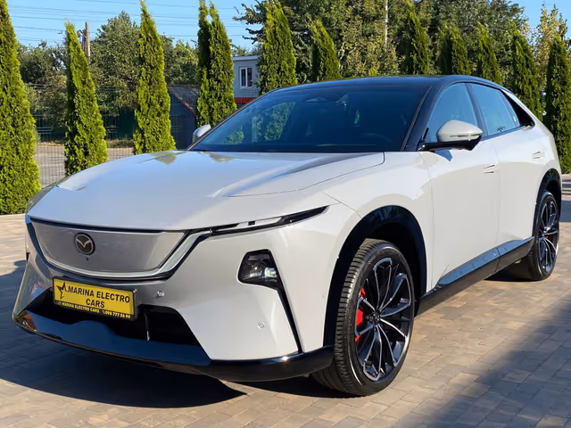 Mazda EZ-60 - зображення 2