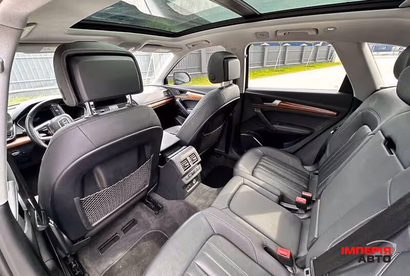 Audi Q5 - фото 9