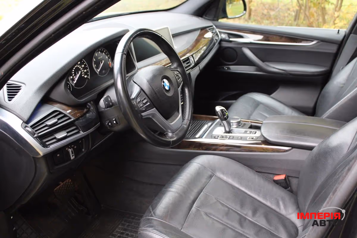 BMW X5 - фото 7